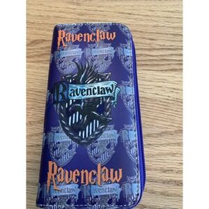 Harry Potter Zip Around Wallet Ravenclaw Purple